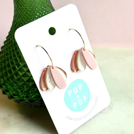Earrings - Fids flower 3 piece pink and pearl.
