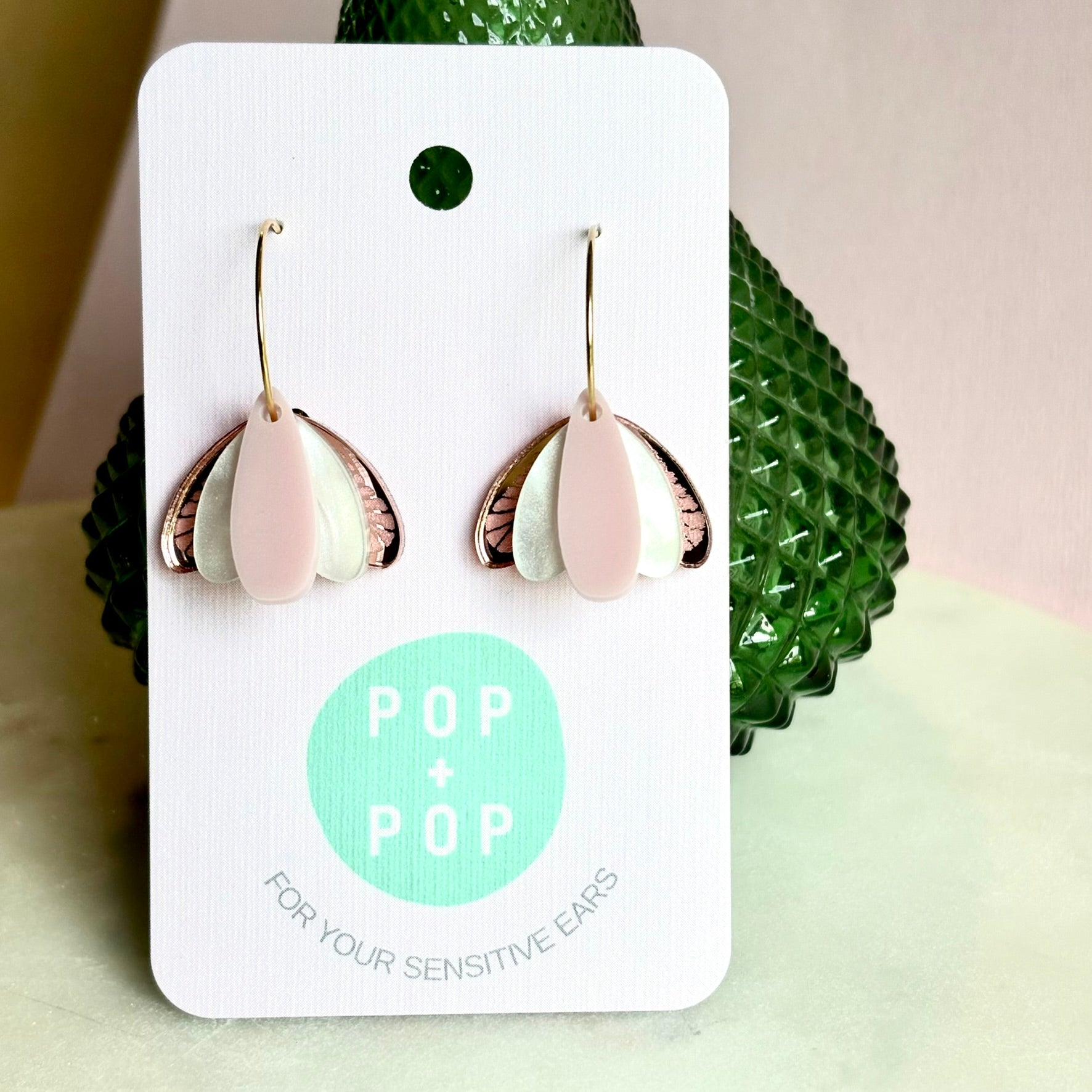 Earrings - Fids flower 3 piece pink and pearl.