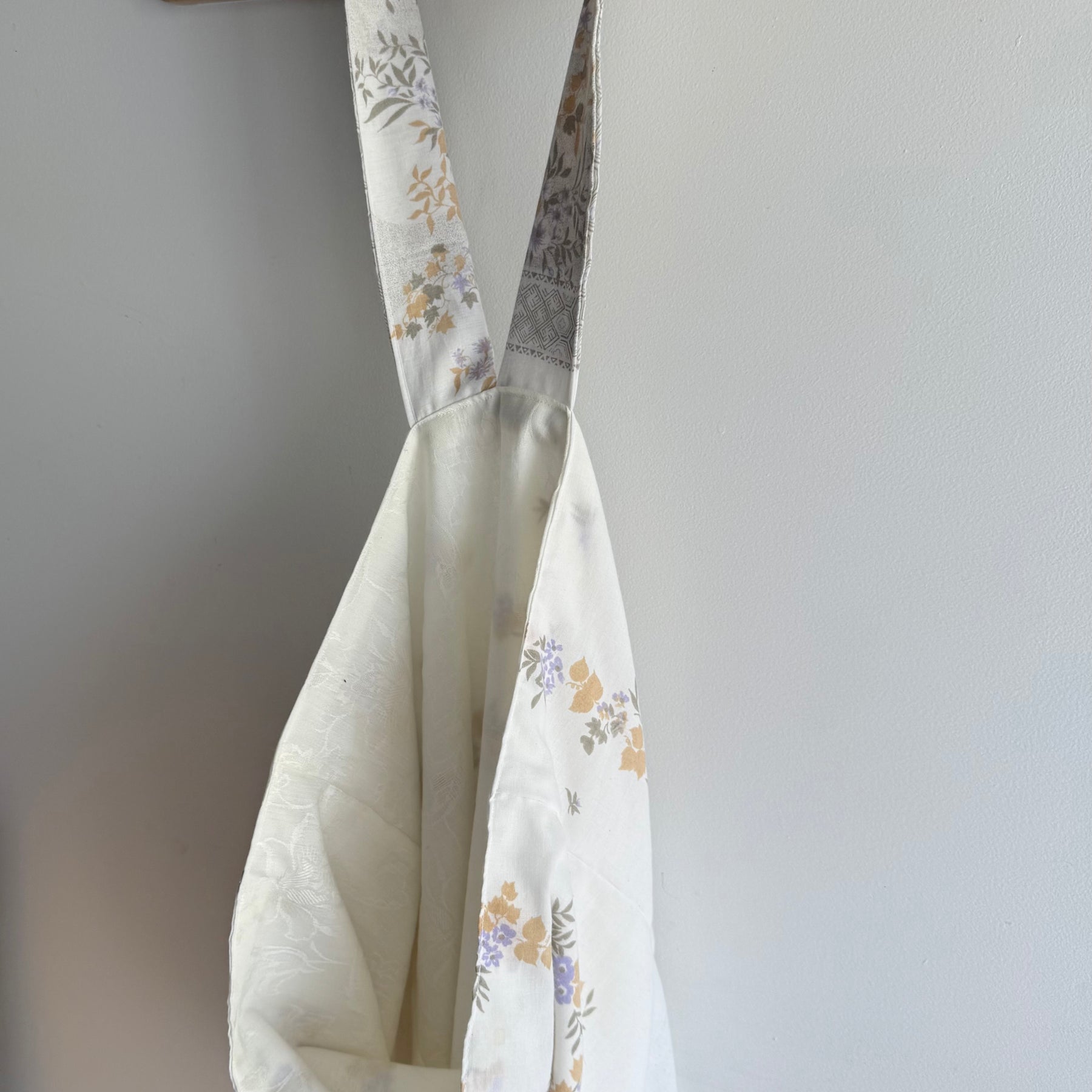 Handmade Vintage Floral Loop Bag