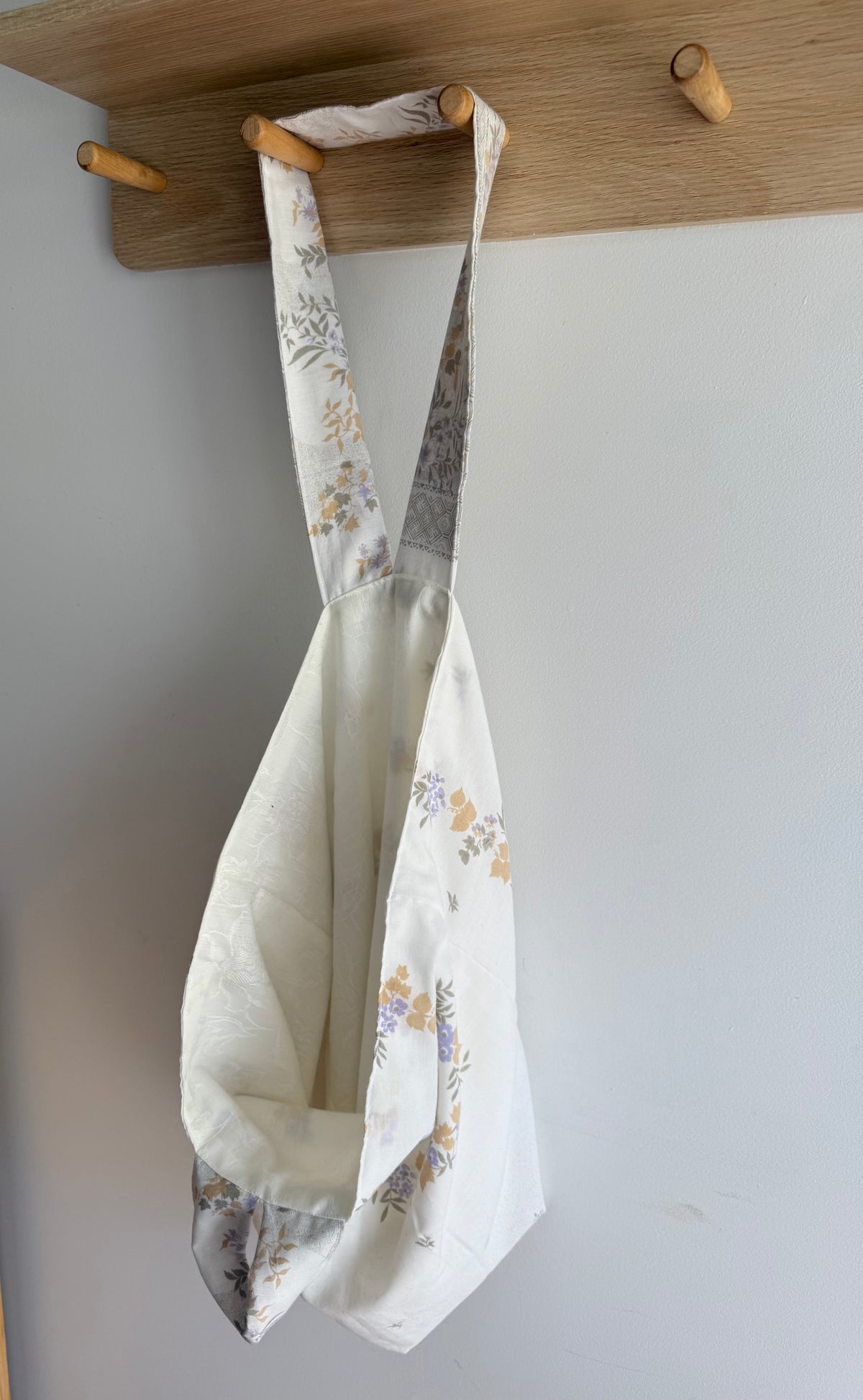 Handmade Vintage Floral Loop Bag