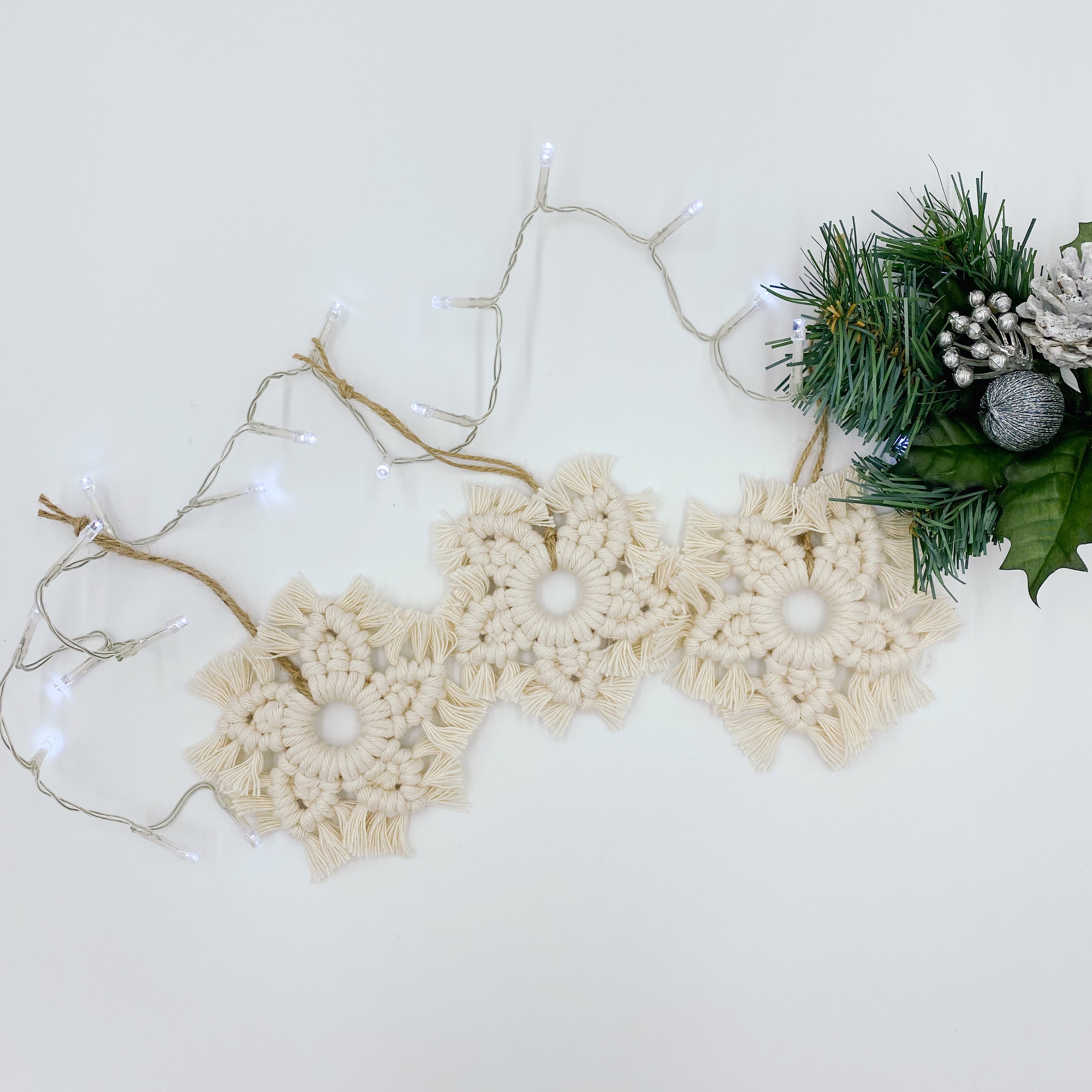 Macrame Christmas snowflake ornament - Set of 3