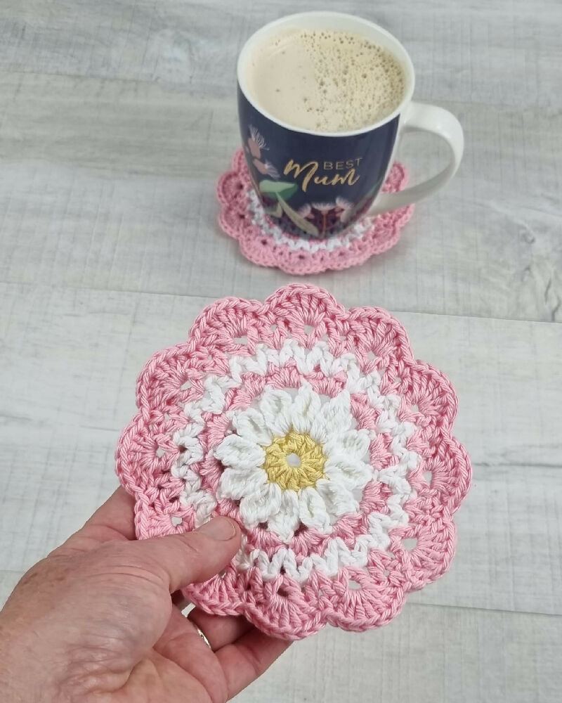 Handmade Daisy Coaster Set Pink 2