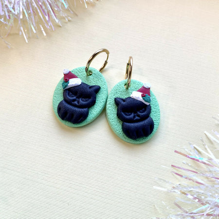 Earrings: Unimpressed Christmas Cat