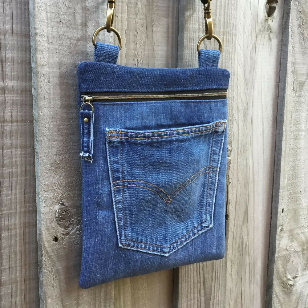 denim_crossbody_03b