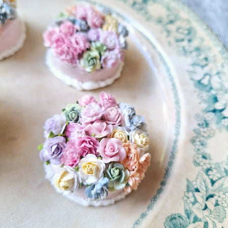 FLORAL SPRING CAKE