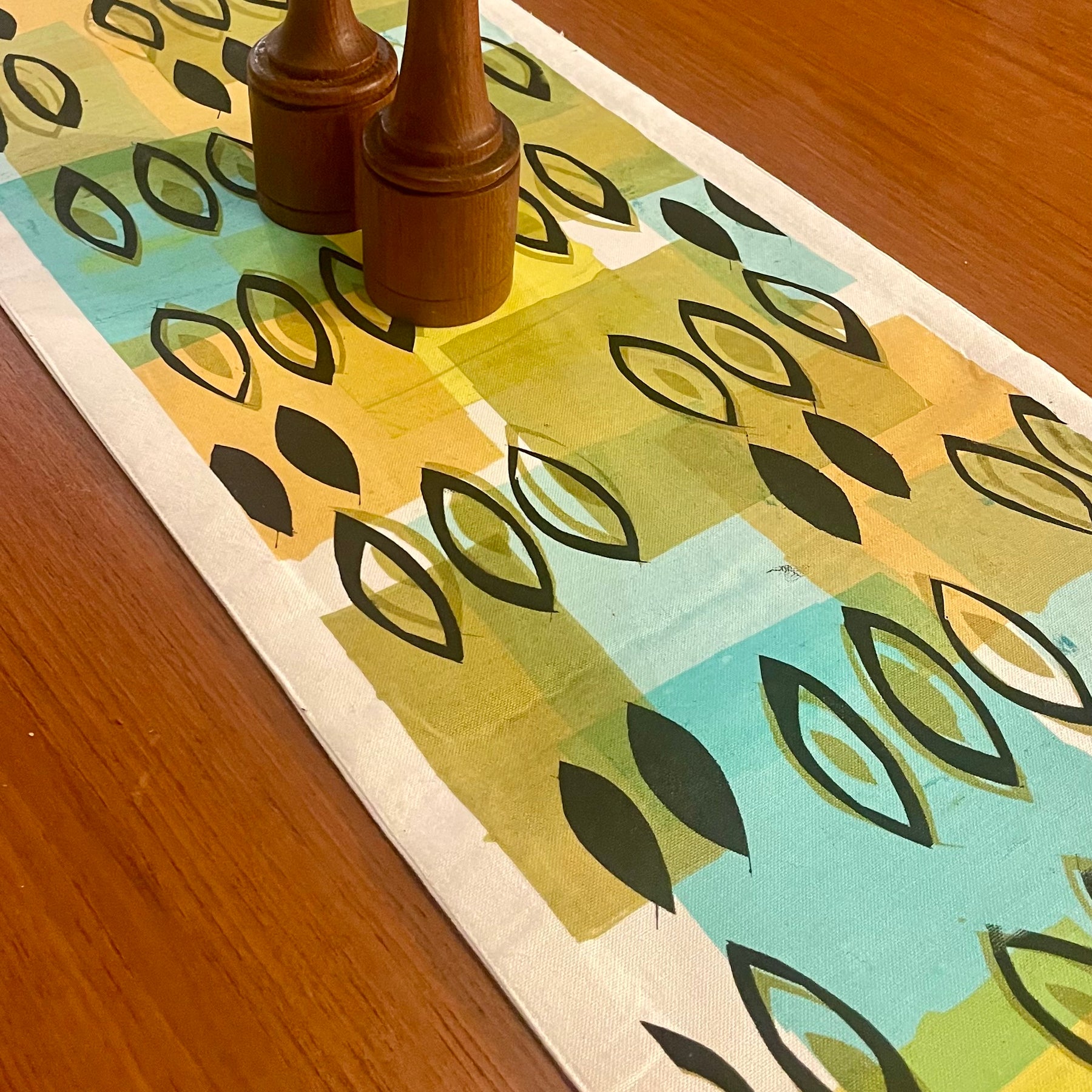 Table runner - Turquoise gold and black peaks