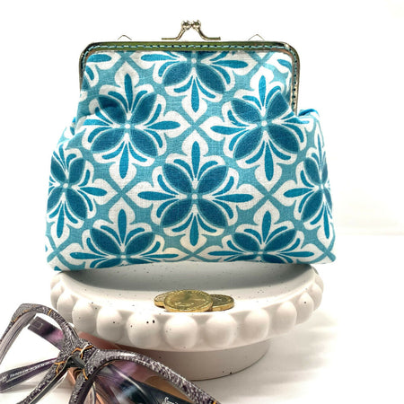 Square kiss-lock frame purse - jade tile print