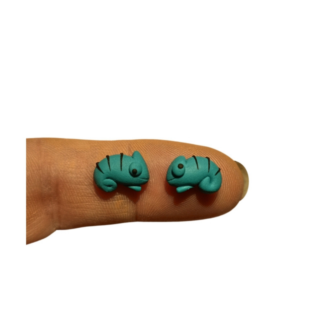 Chameleon stud earrings