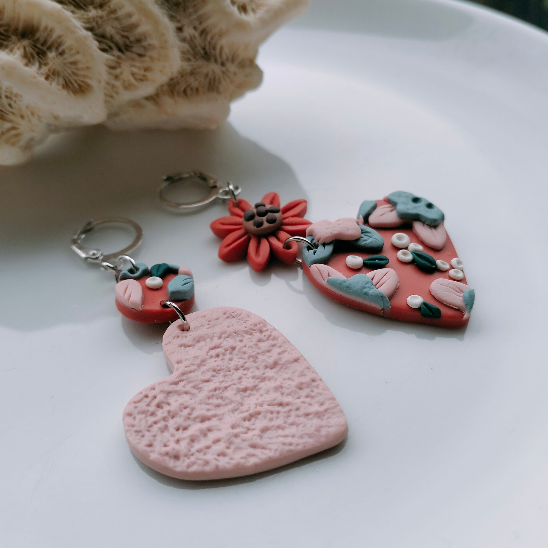 "Heart Frolics" Dangle Earrings - Blush & Cherry Pop