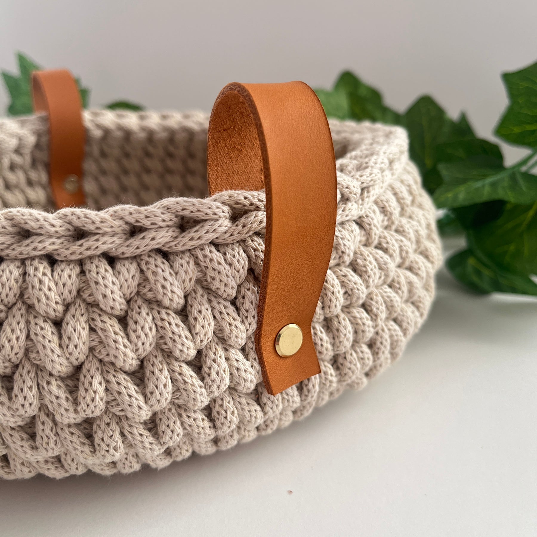 Crochet basket with handles - colour Cashmere Beige