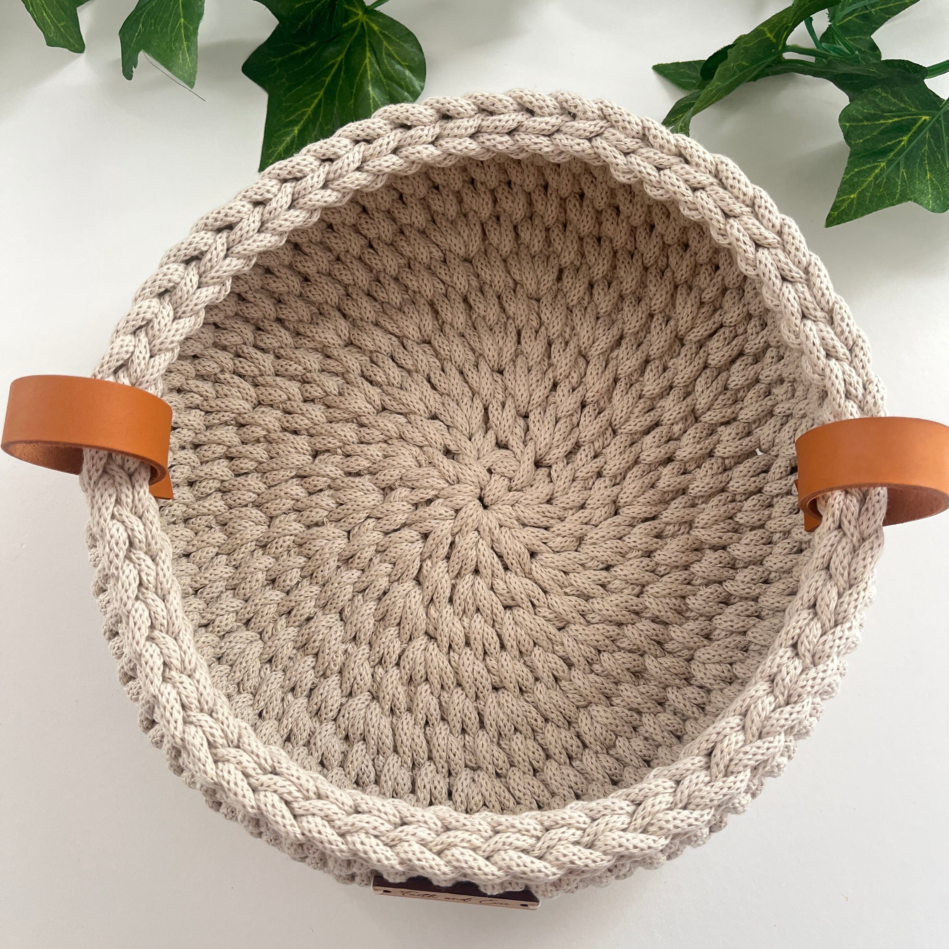 Crochet basket with handles - colour Cashmere Beige