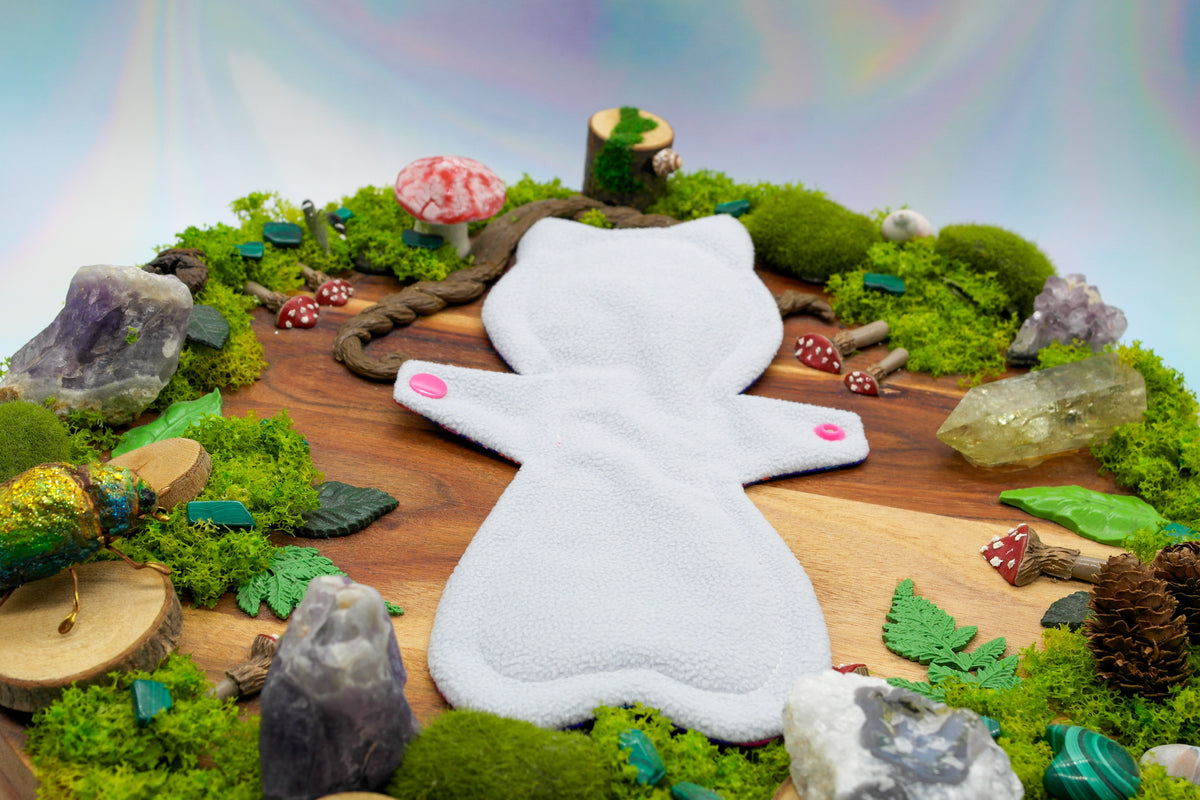 Reusable cloth pad 10" Moderate - Magic Mushroom