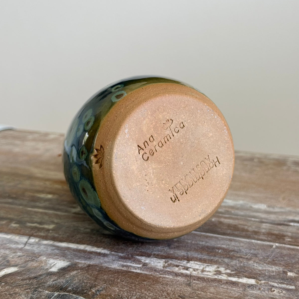 Handmade Ceramic Olive Oil Bottle | Mistral – The Daily Pour | 400ml