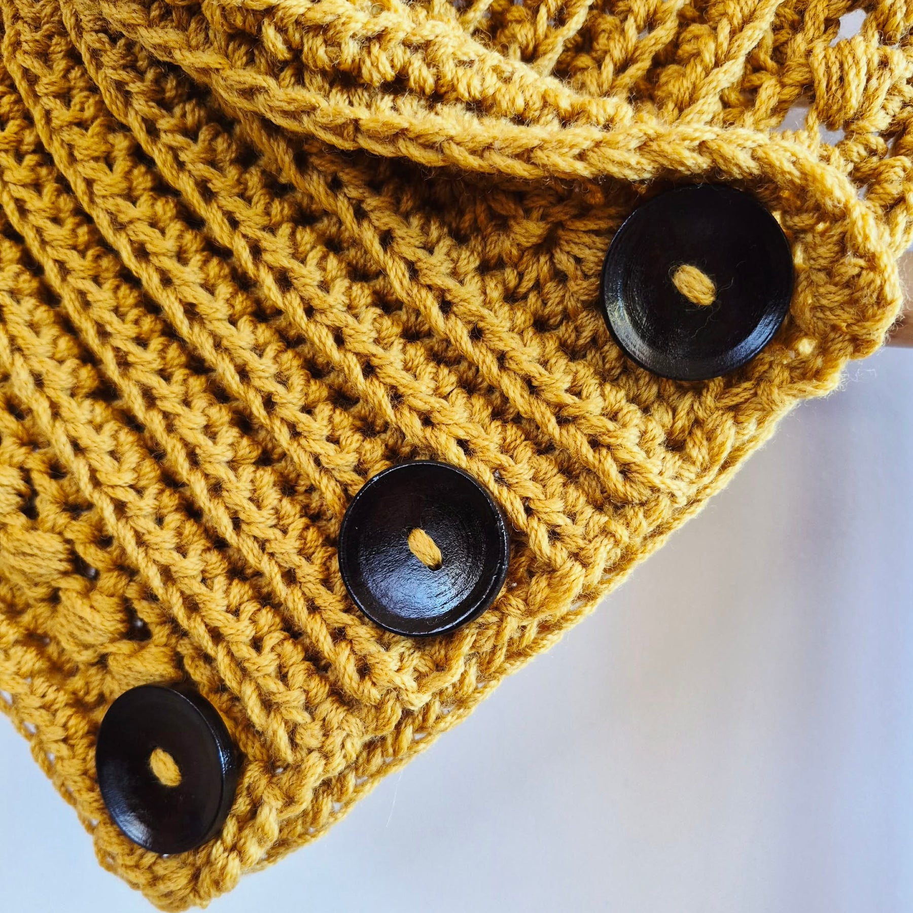 Ladies Neck warmer | Cowl | Scarf | Mustard | Adult | Vintage | Crochet | Buttoned