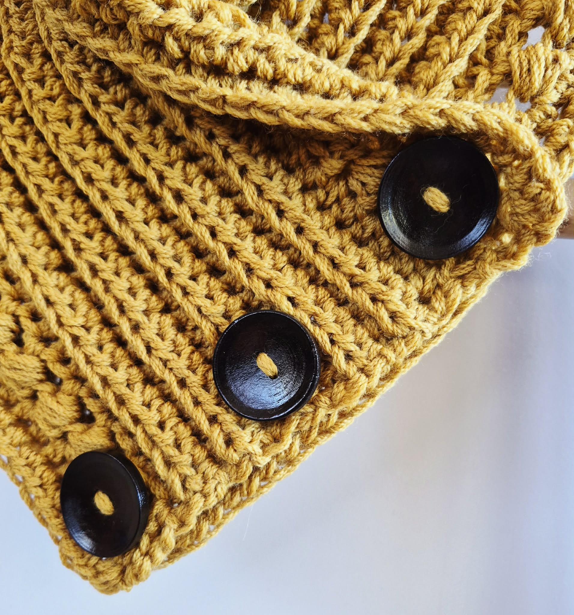 Ladies Neck warmer | Cowl | Scarf | Mustard | Adult | Vintage | Crochet | Buttoned