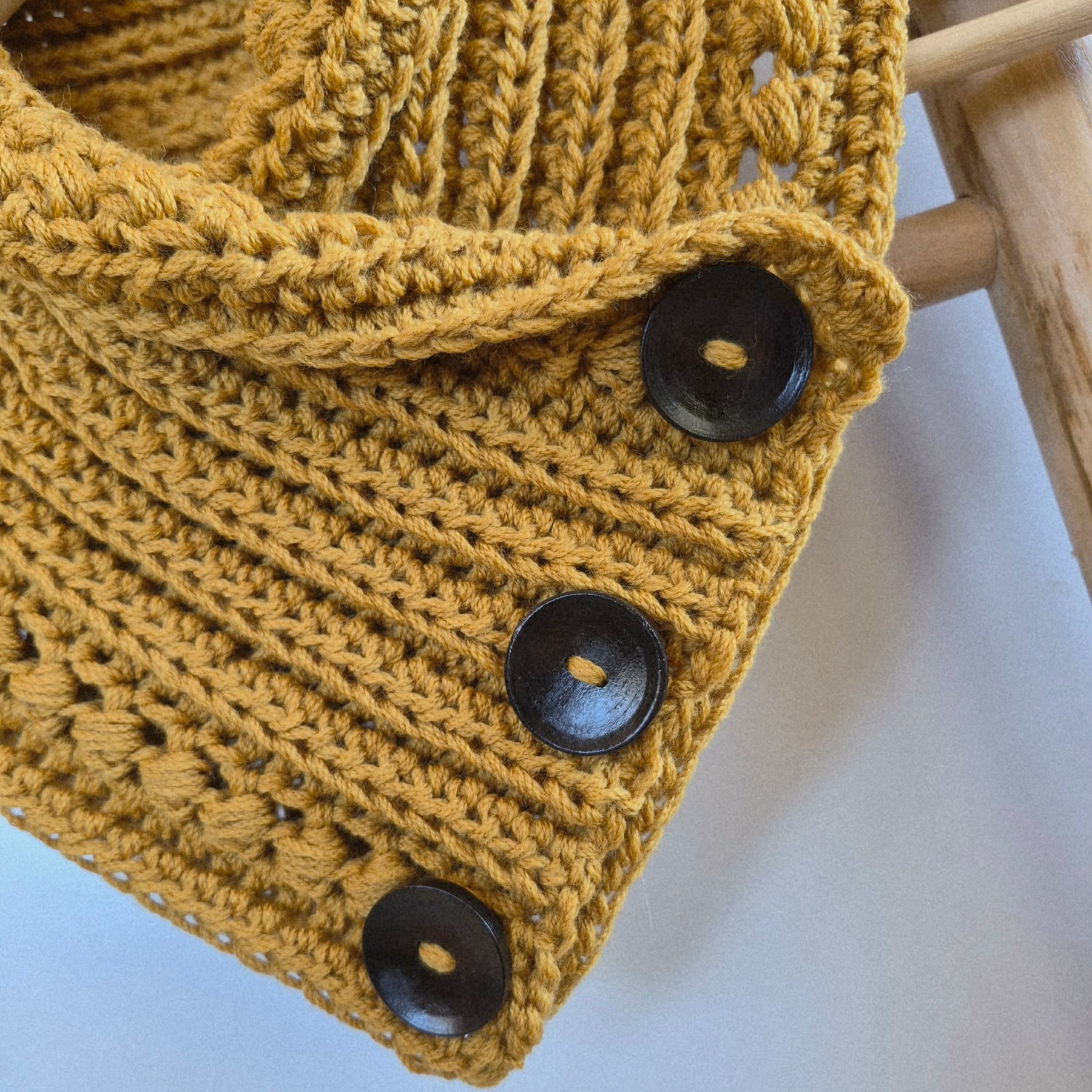Ladies Neck warmer | Cowl | Scarf | Mustard | Adult | Vintage | Crochet | Buttoned