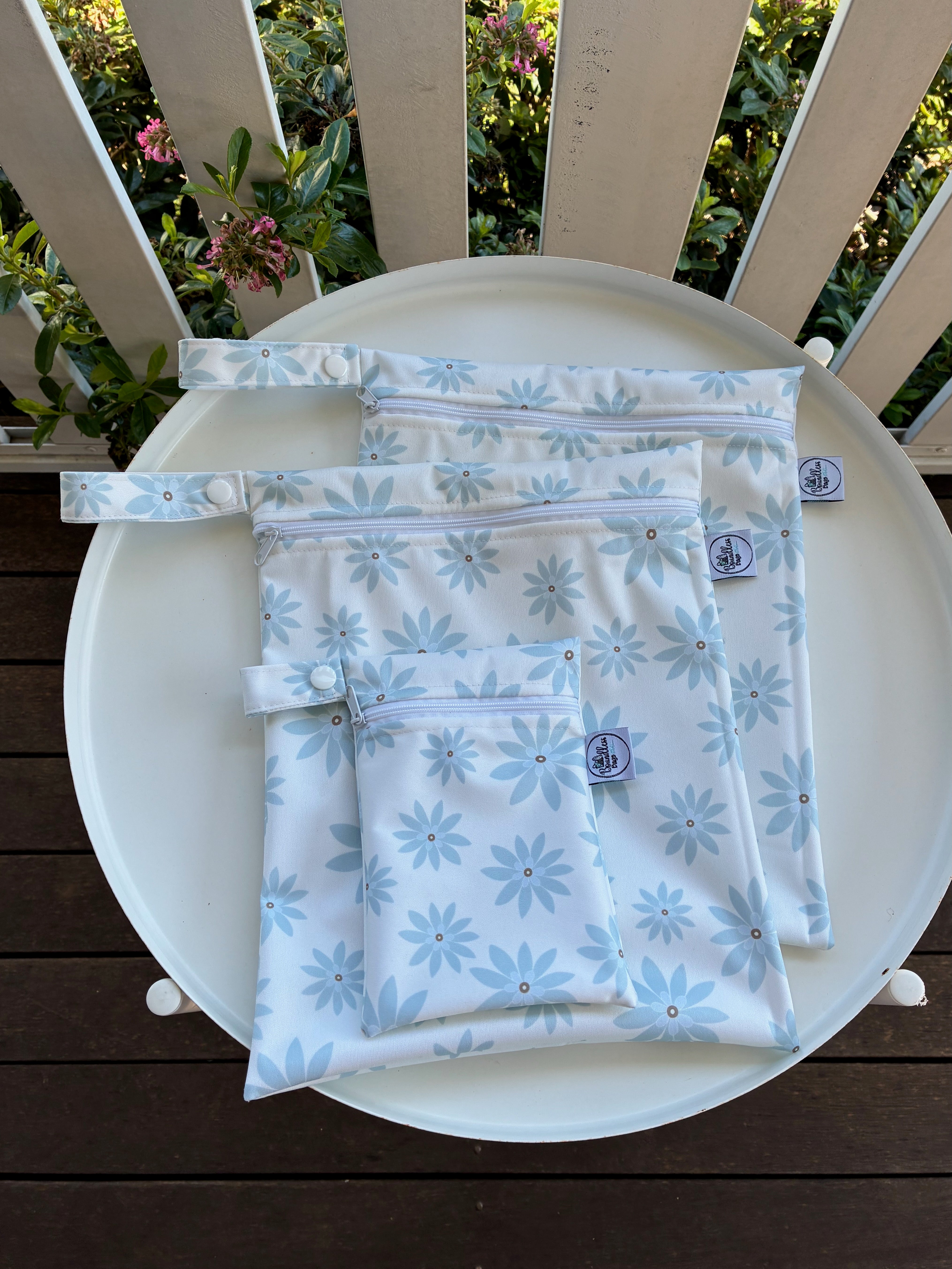 READY MADE Water-resistant wet bags - Daisy Garden Seaglass (JacSlade)