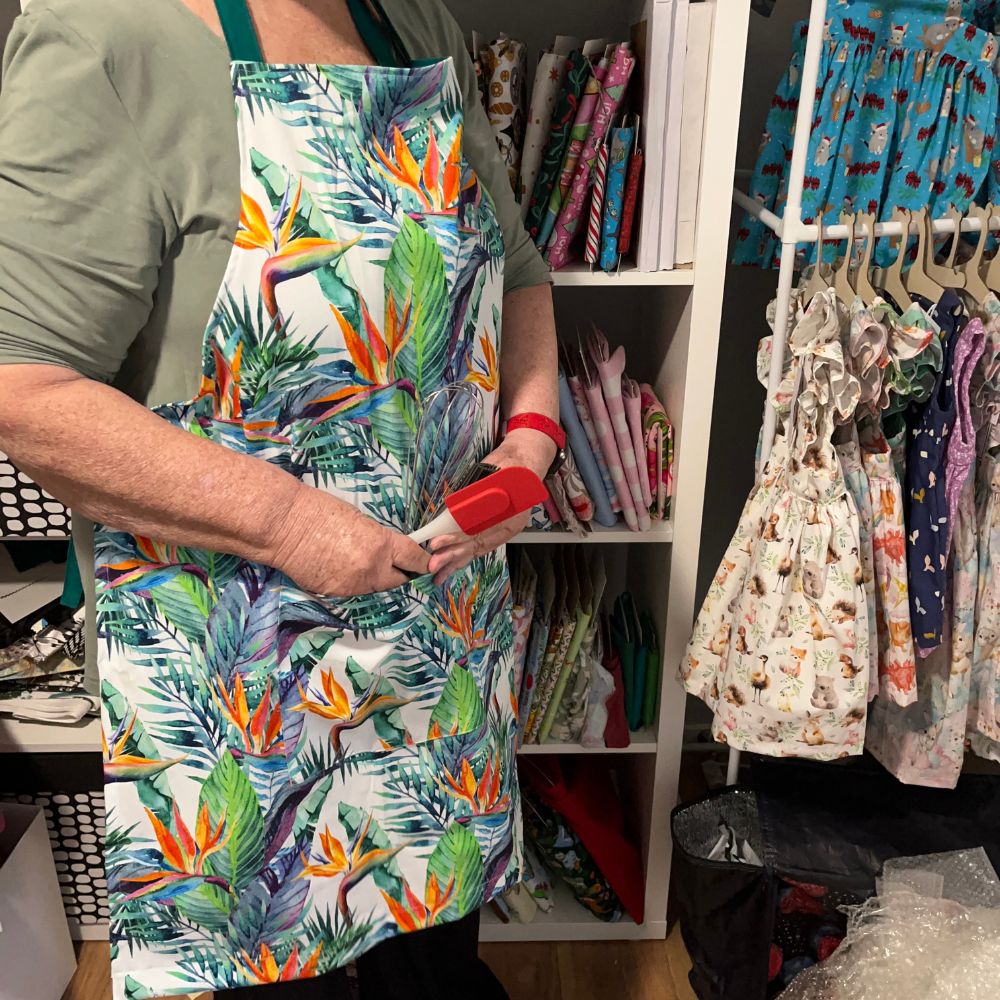 Handmade apron | adjustable straps  | long waist ties | pocket | birds of paradise