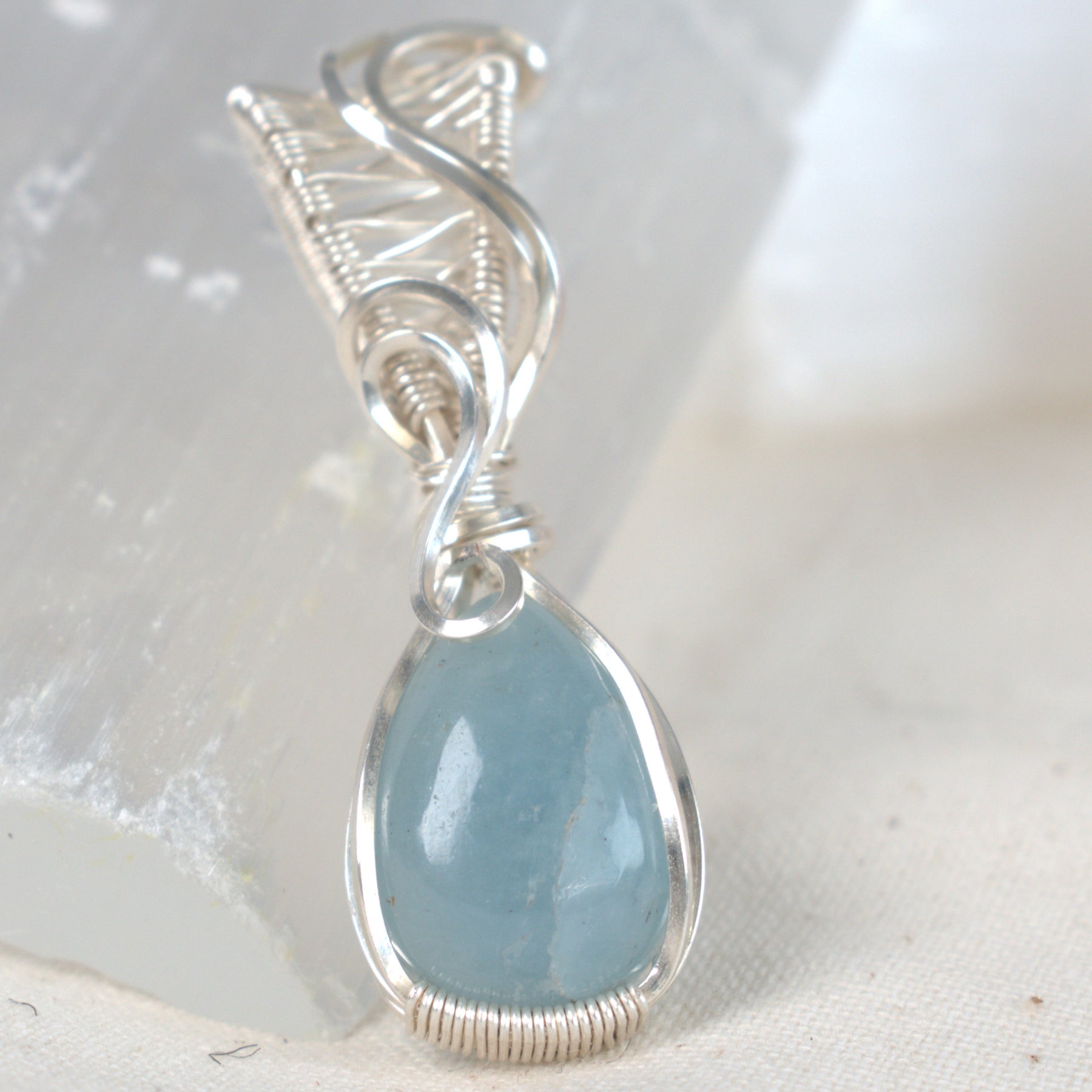 Wire Wrapped Aquamarine Keepsake Pendant