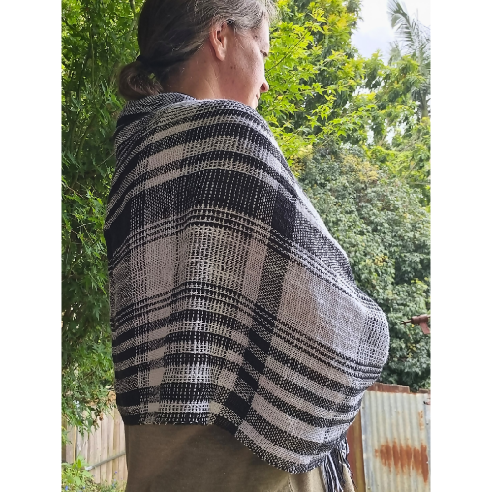 australian-artist-handmade-handwoven-cotton-black-white-scarf-shawl-3