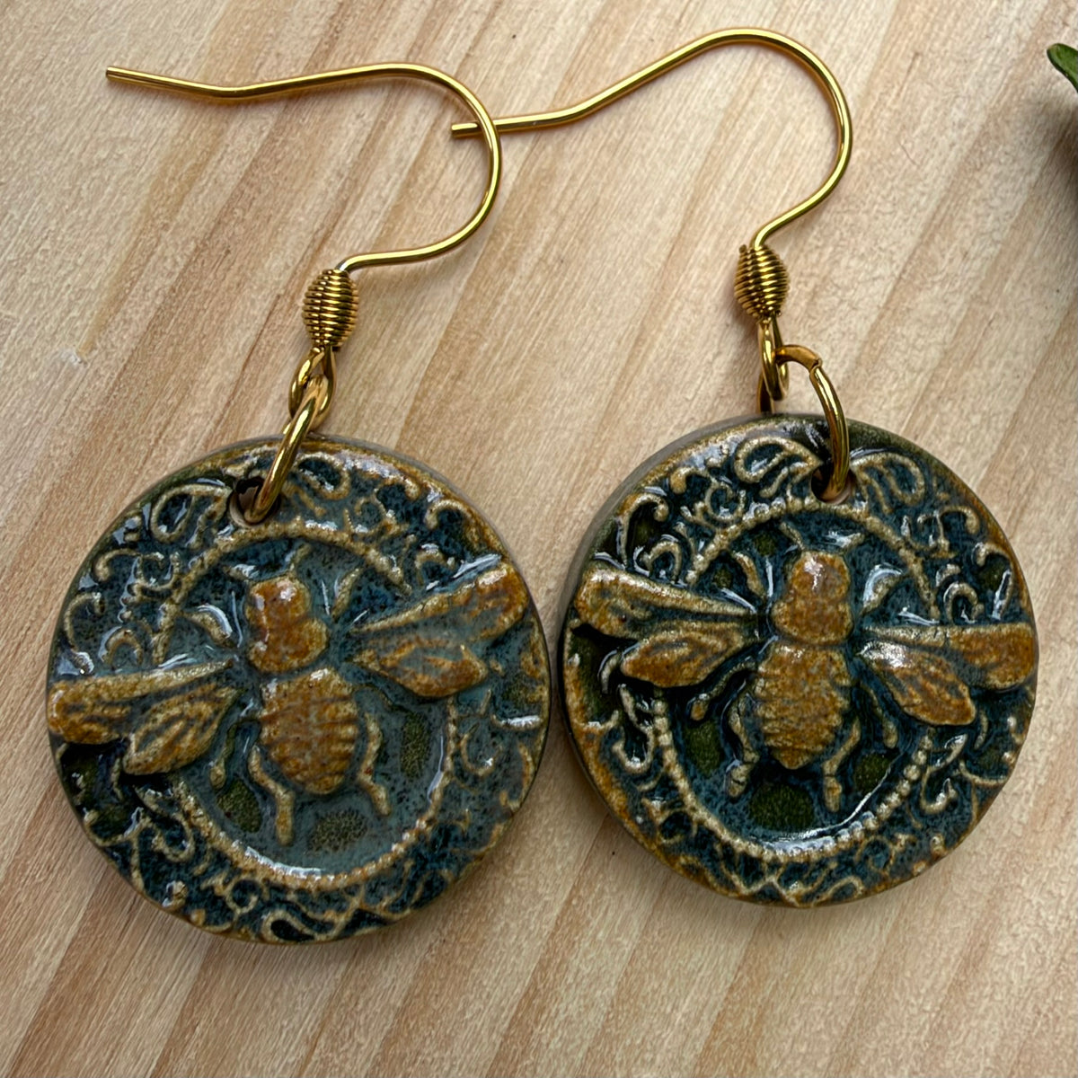 Ceramic Bee Earrings Gold Circle - Lightweight