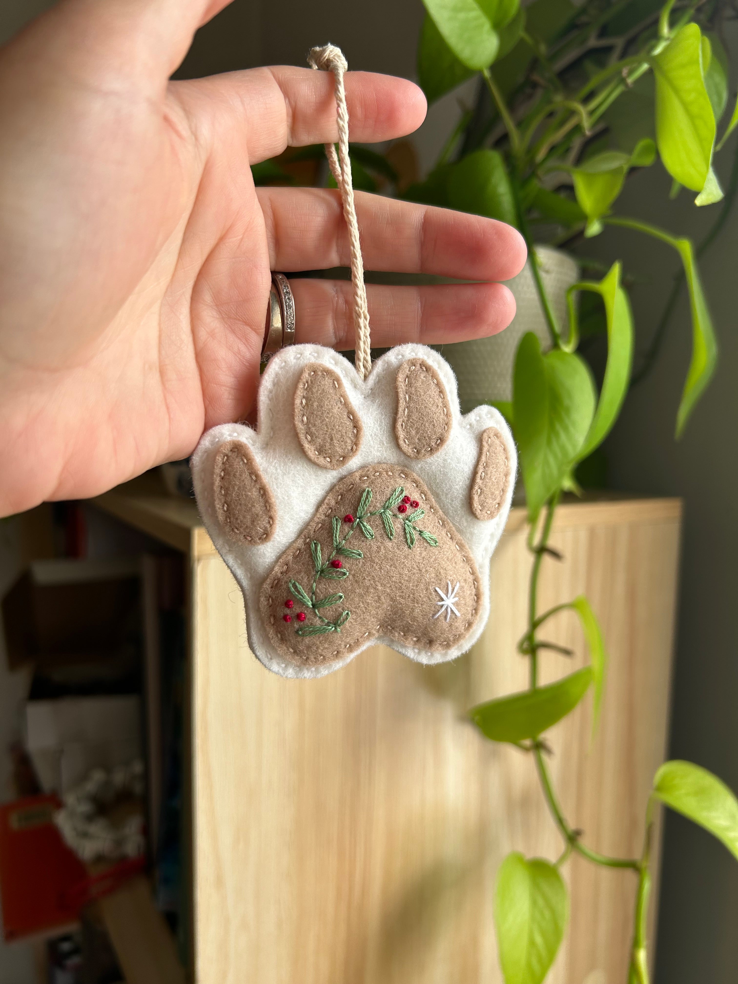 Christmas paws, dog pet, tree decorations, ornament