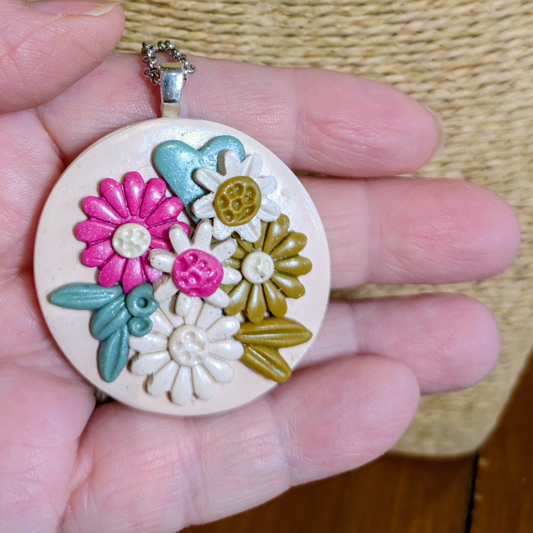 Flower Pendant - Pink/Olive