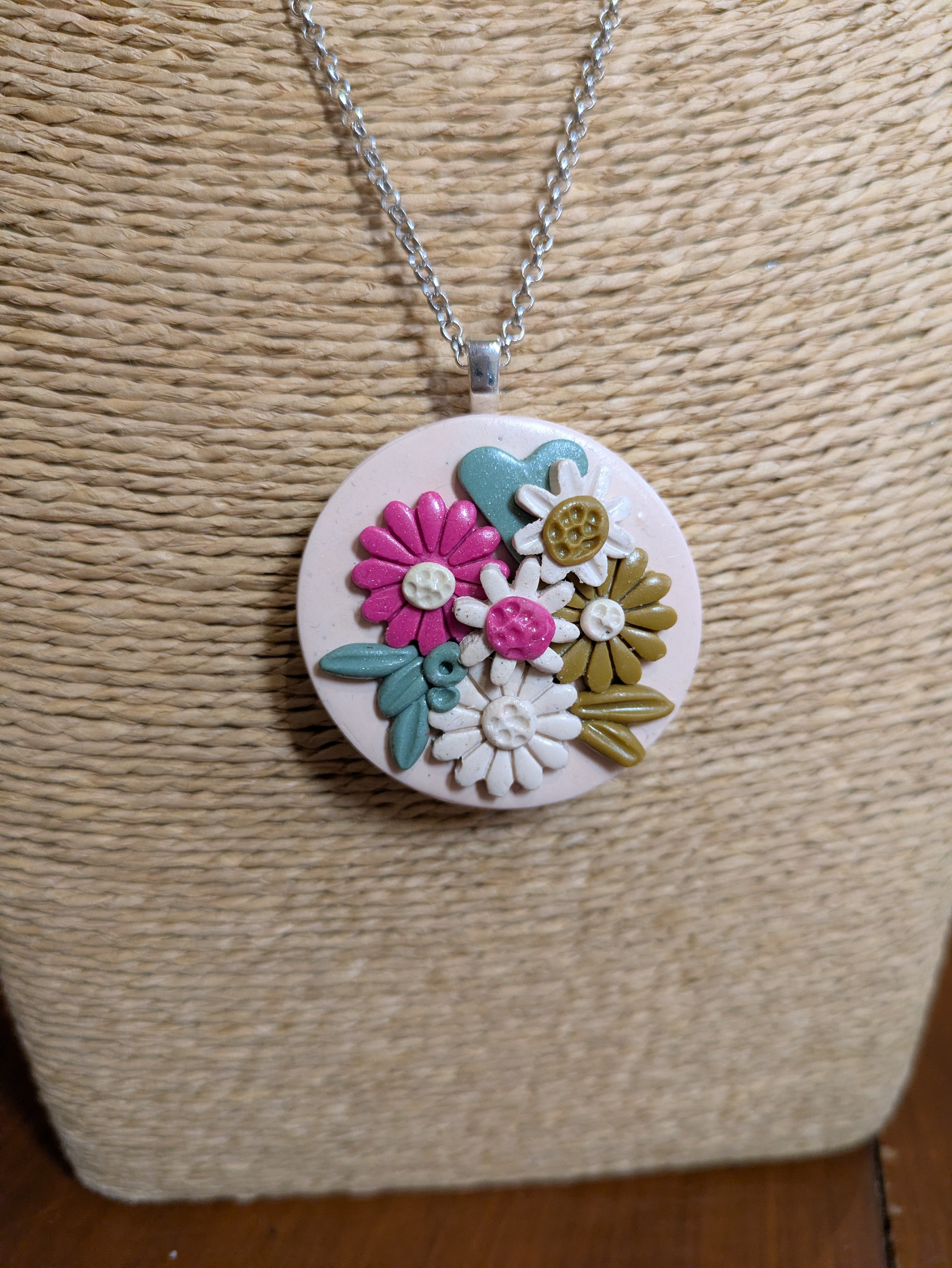 Flower Pendant - Pink/Olive