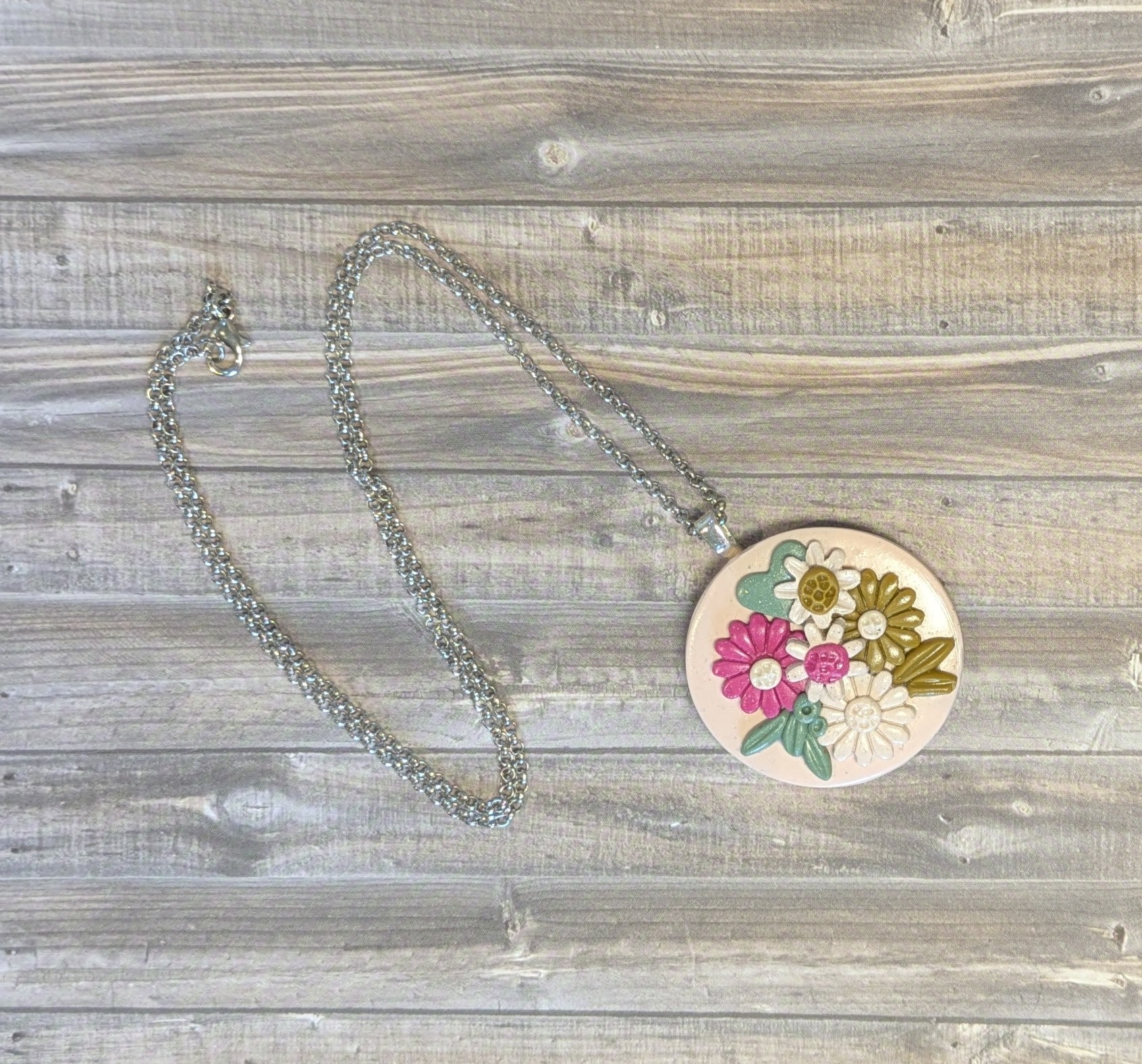 Flower Pendant - Pink/Olive