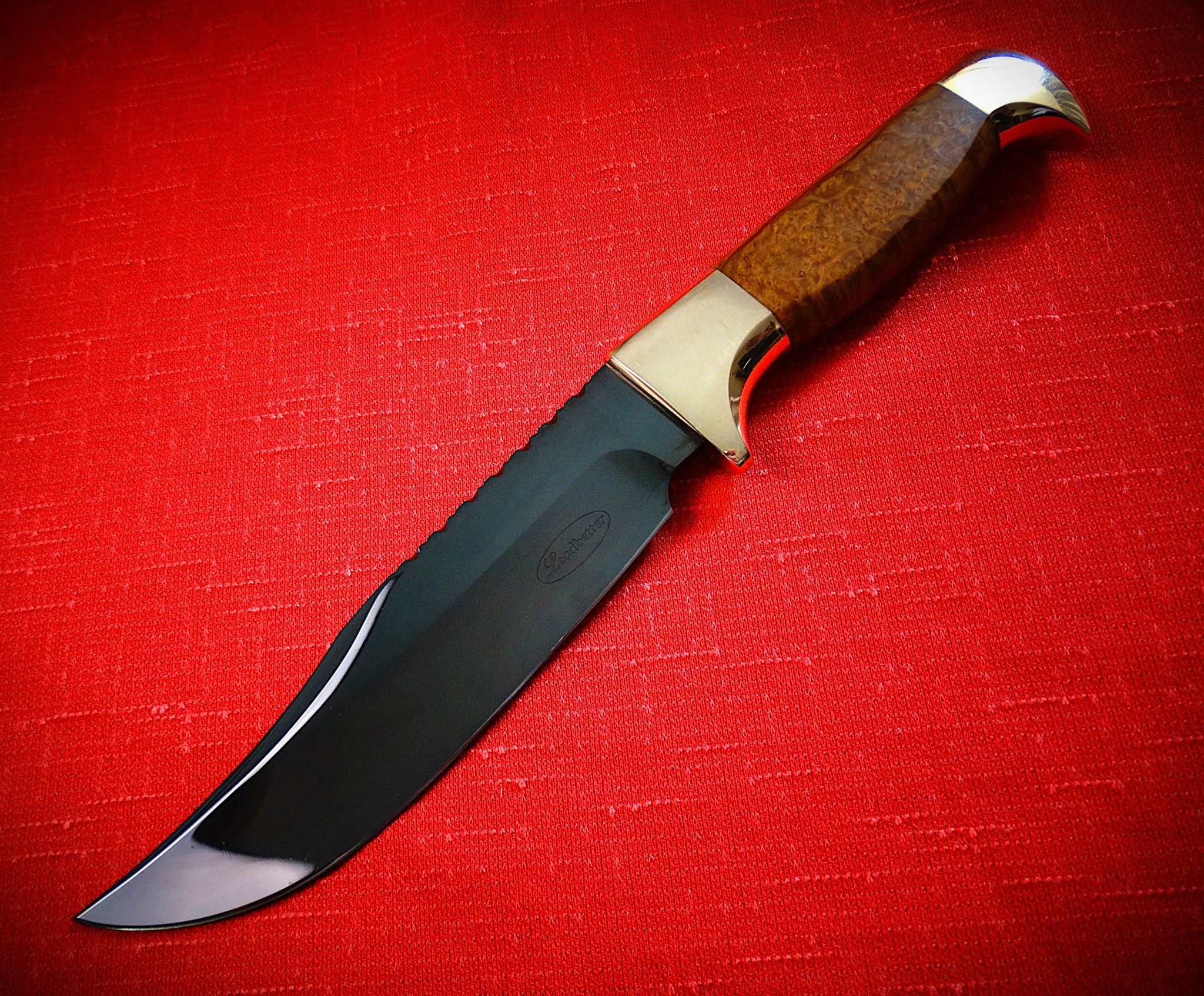 Bowie knife, leather sheath, Burl timber