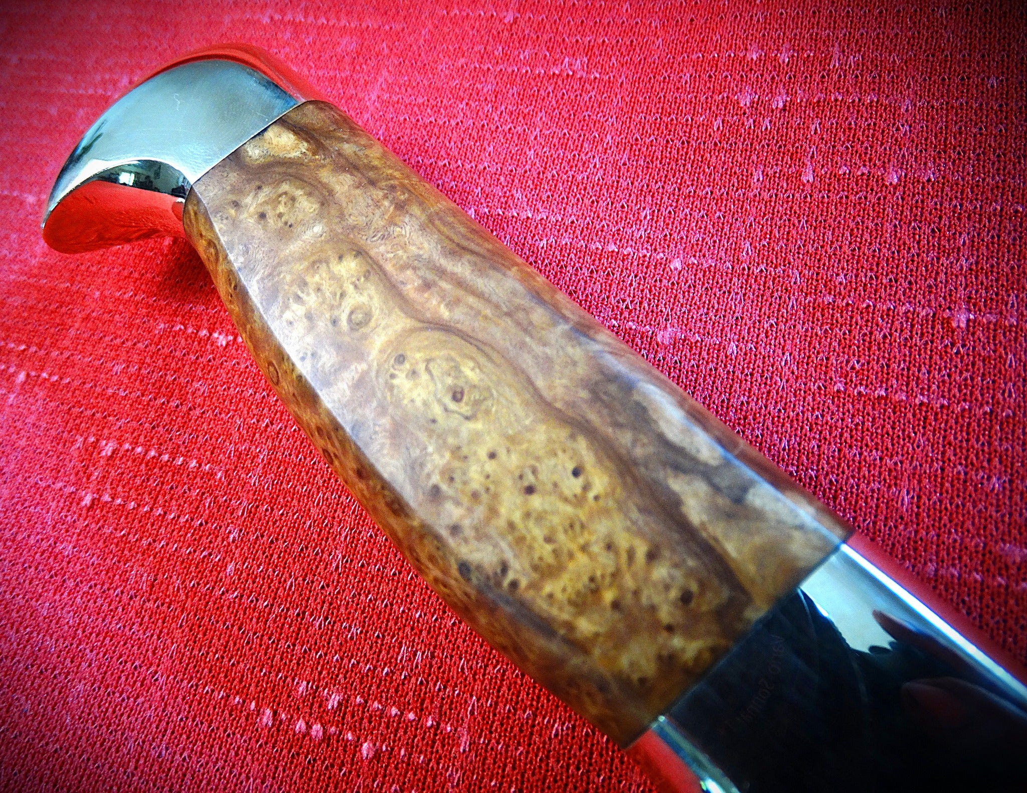 Bowie knife, leather sheath, Burl timber