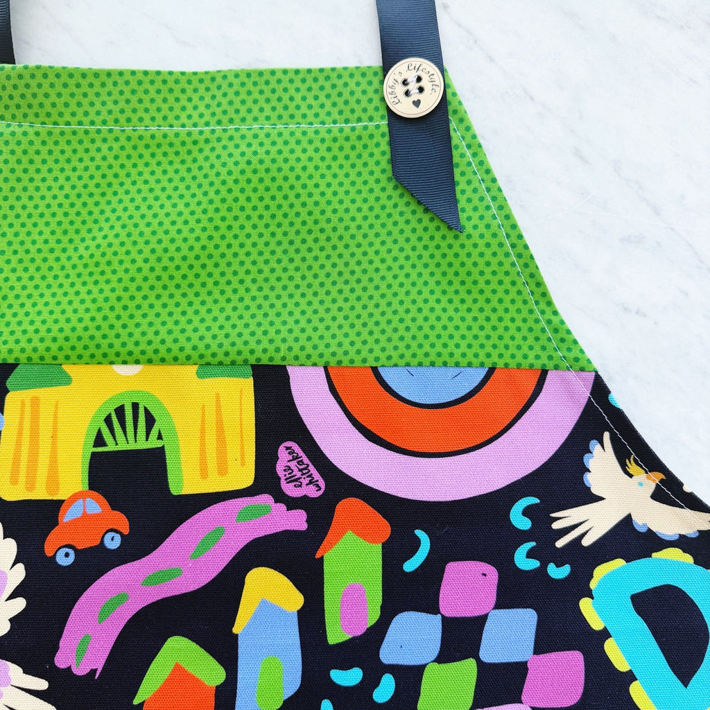 Australiana pinafore ladies apron with pocket.