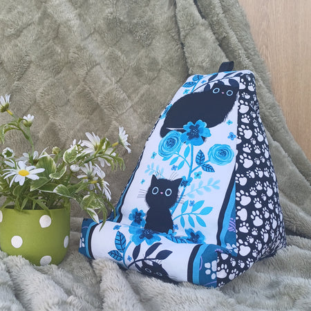 Black Cat Design Pillow Stand to suit Book and Tablet