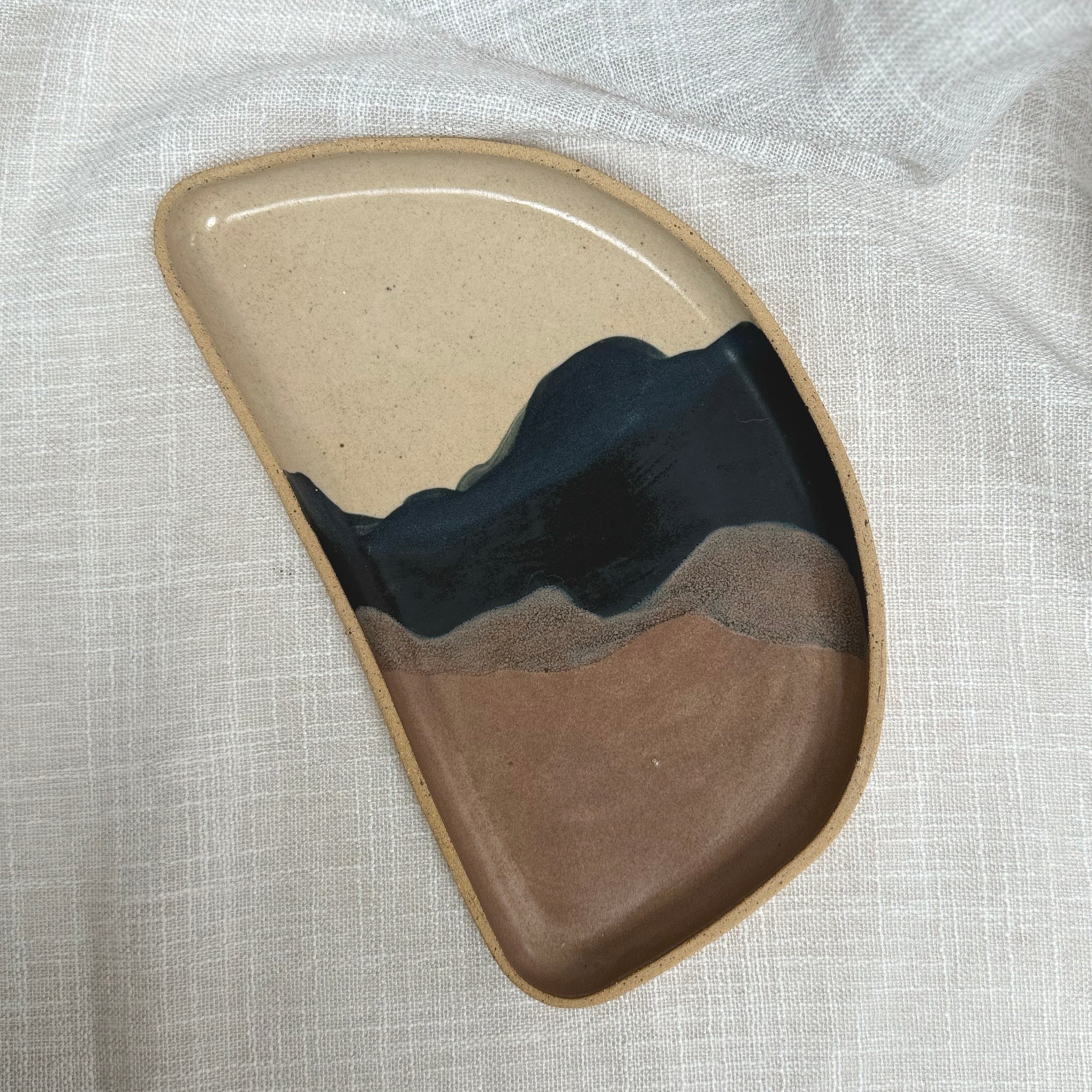 Ceramic platter/plates
