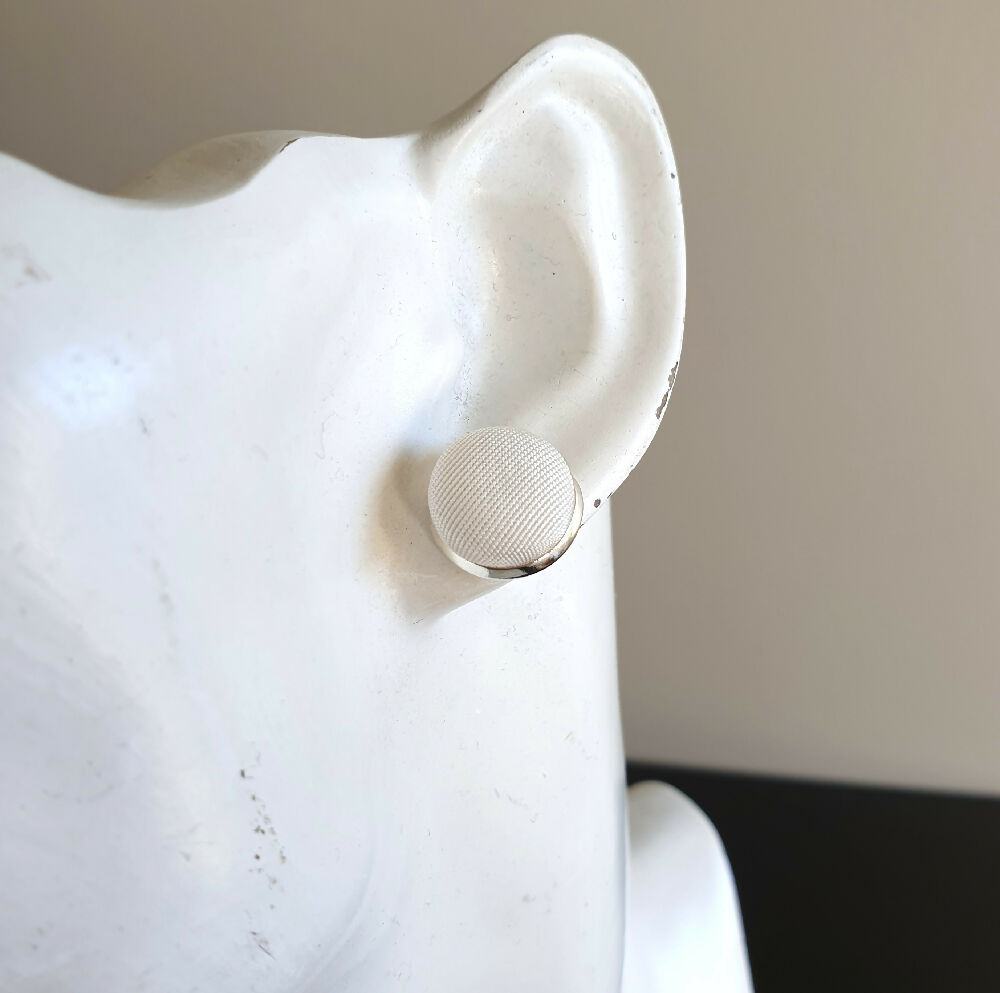 1.4cm Round White Kimono Fabric Cabochon stud earrings