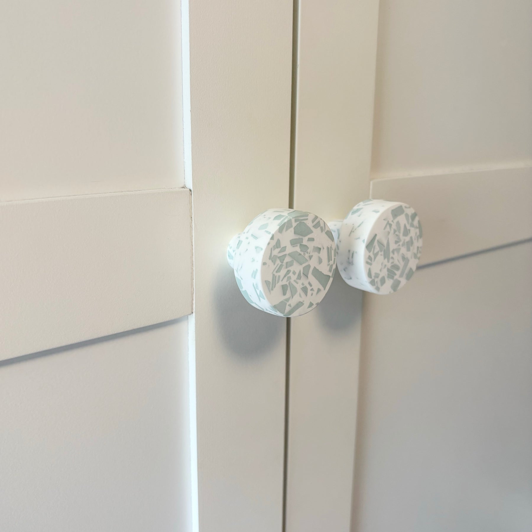 Eucalyptus green terrazzo knobs