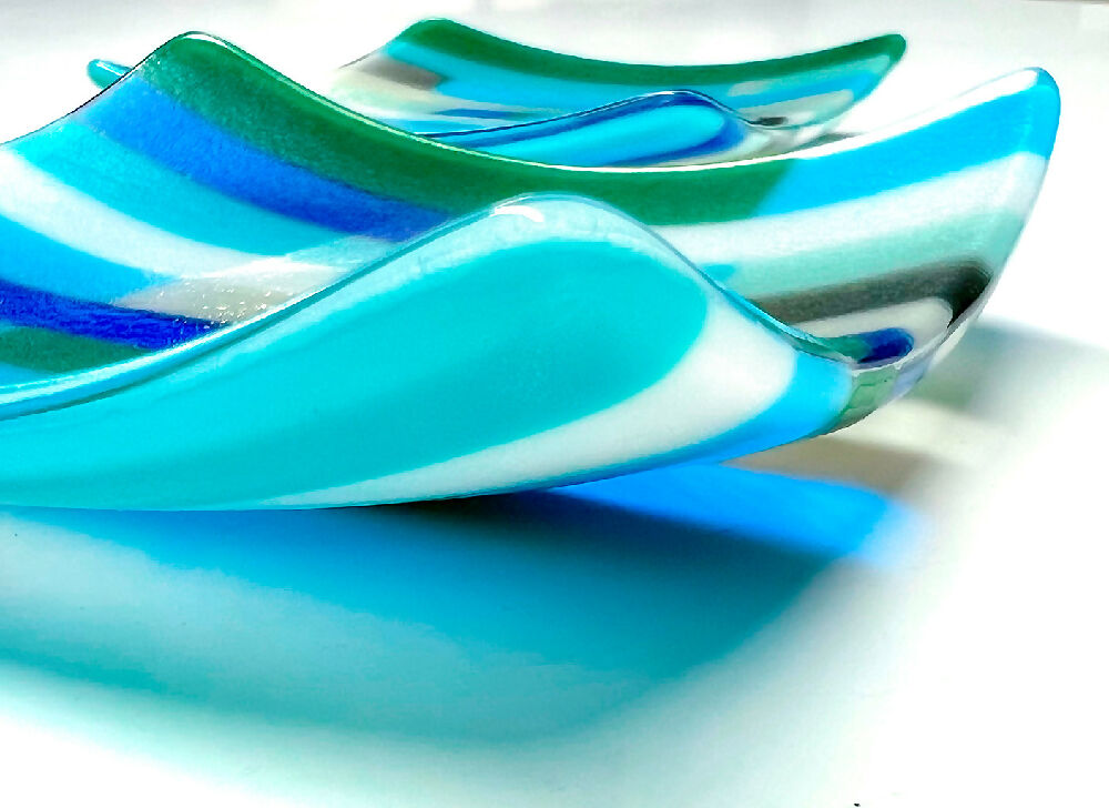Ocean Plate - edge detail - trinket copy-2