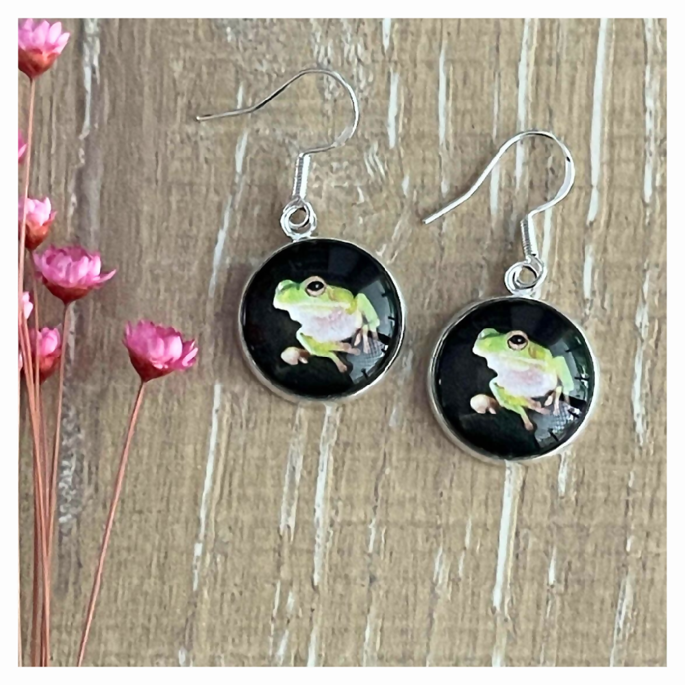 little-green-tree-frog-earrings