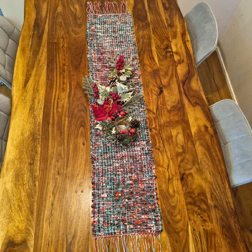 australian-artist-handmade-handwoven-christmas-bauble-tree-fabric-table-runner-4