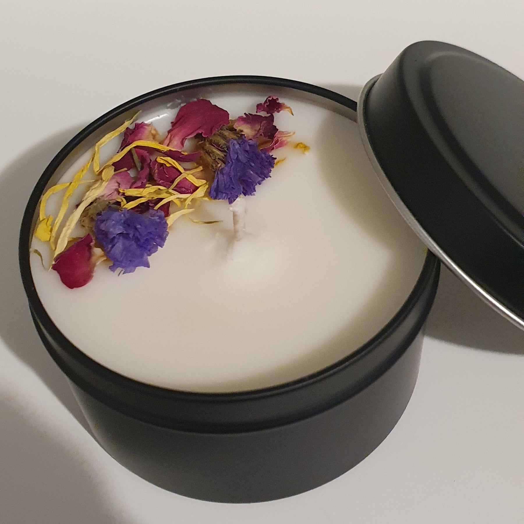 Australian Bush Soy Candle: Eco-Friendly, Gift Box With Ribbon, Light Fragrance, Handmade in Australia.