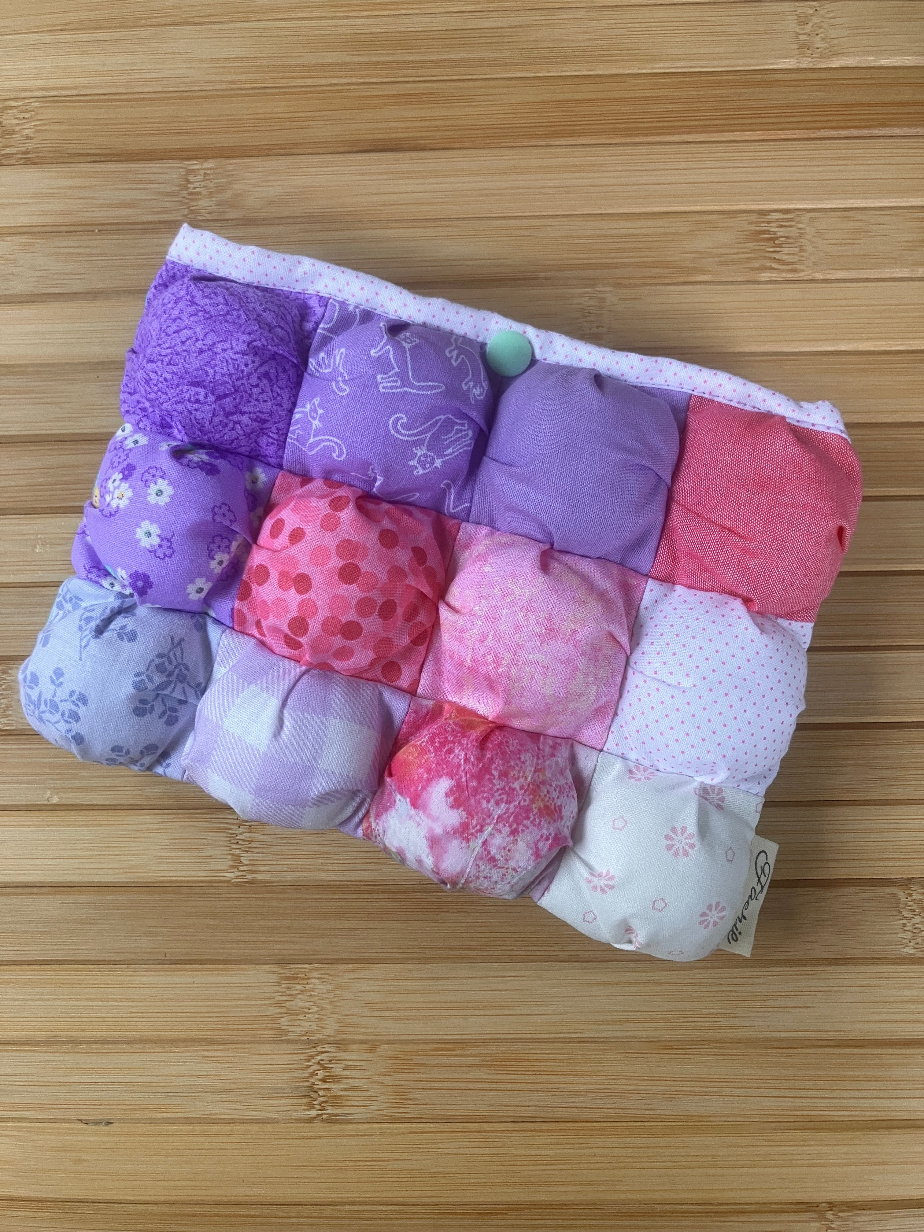 Pretty Puff Kindle Bag