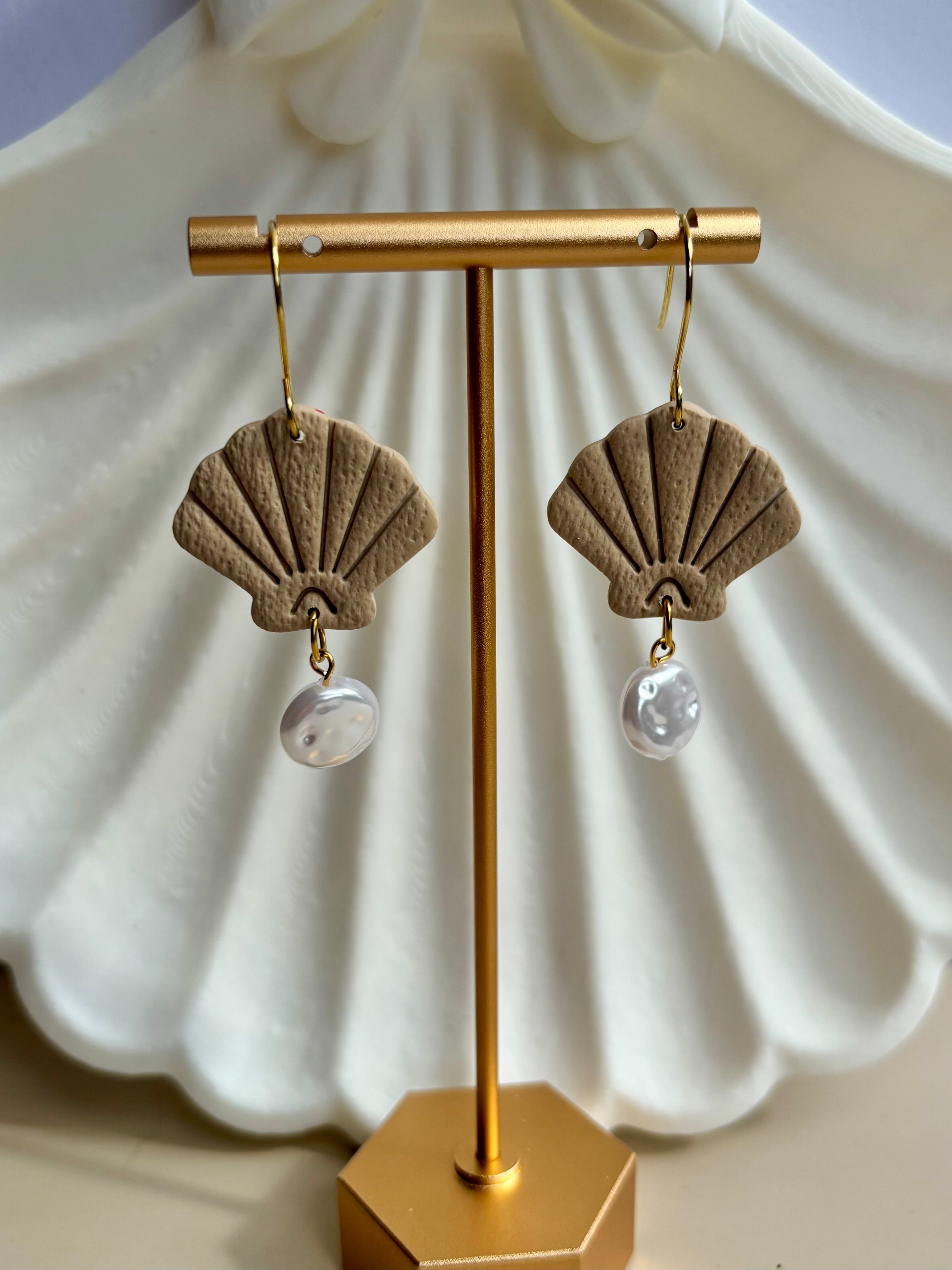 Seaside Stories | Shells & Pearls Dangle Earrings