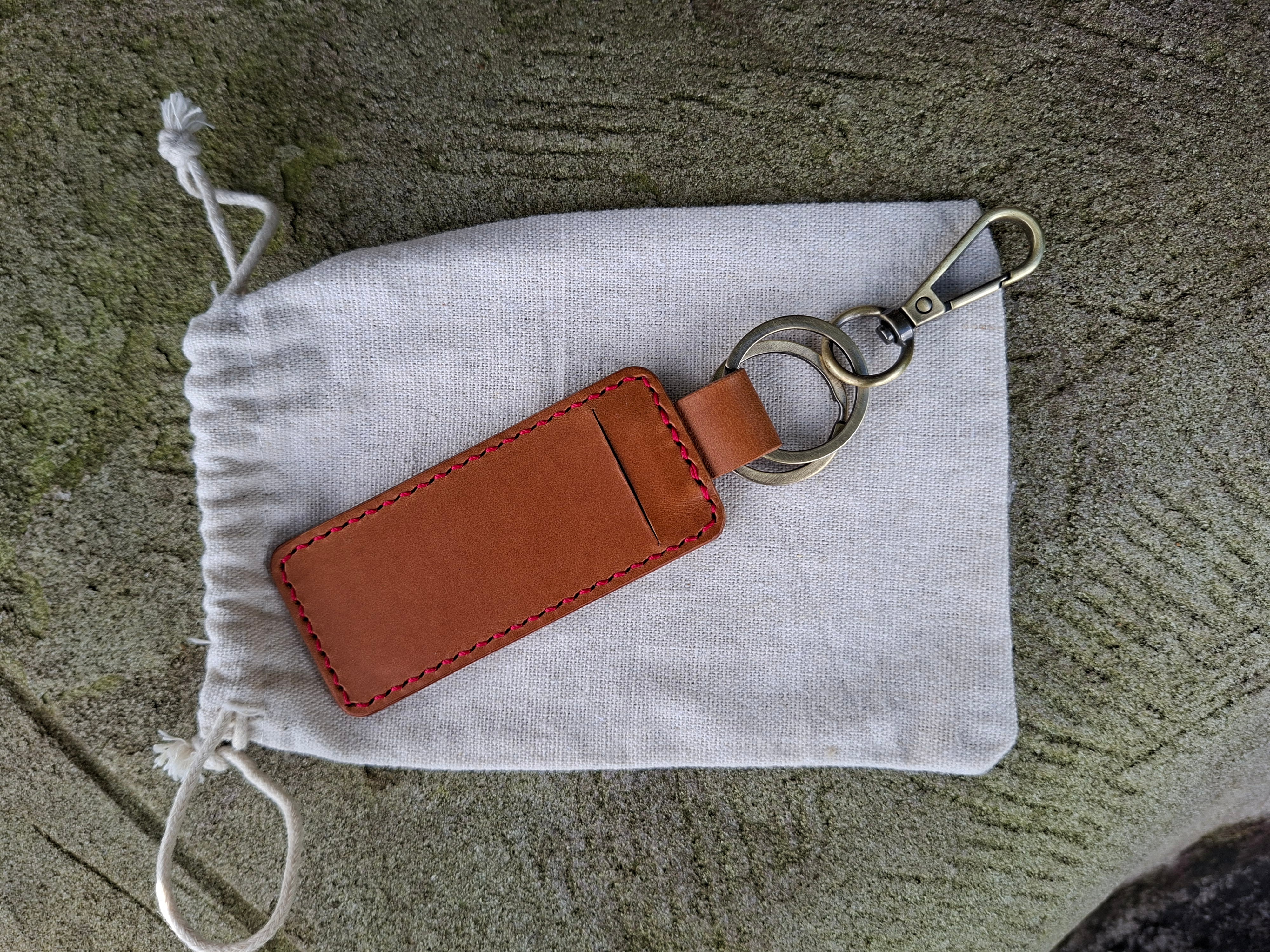 Keyring With Secret Cash Holder - Red Thread Buttero Leather