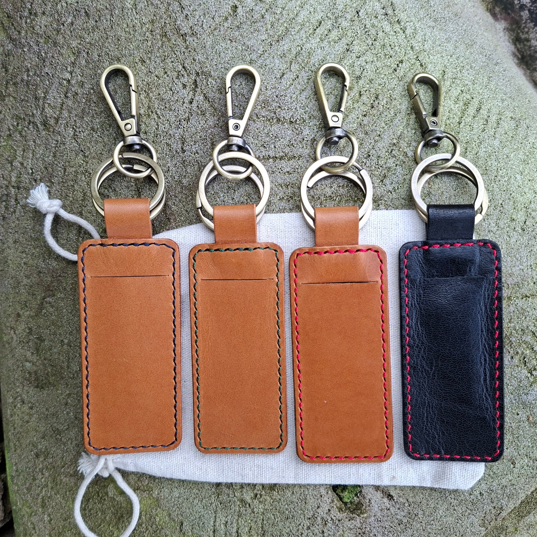 Keyring With Secret Cash Holder - Red Thread Kangaroo Leather