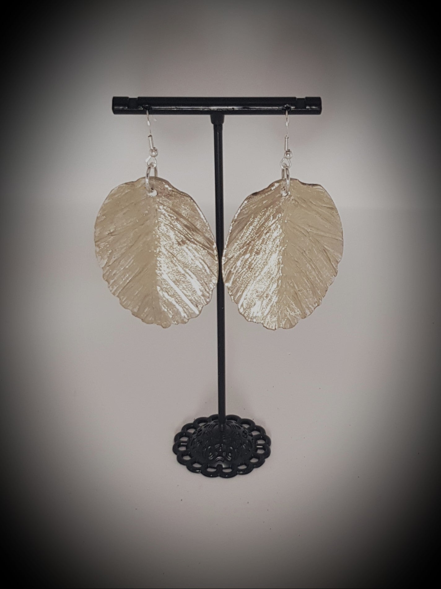 Large round leaf silver earrings #696AM/E