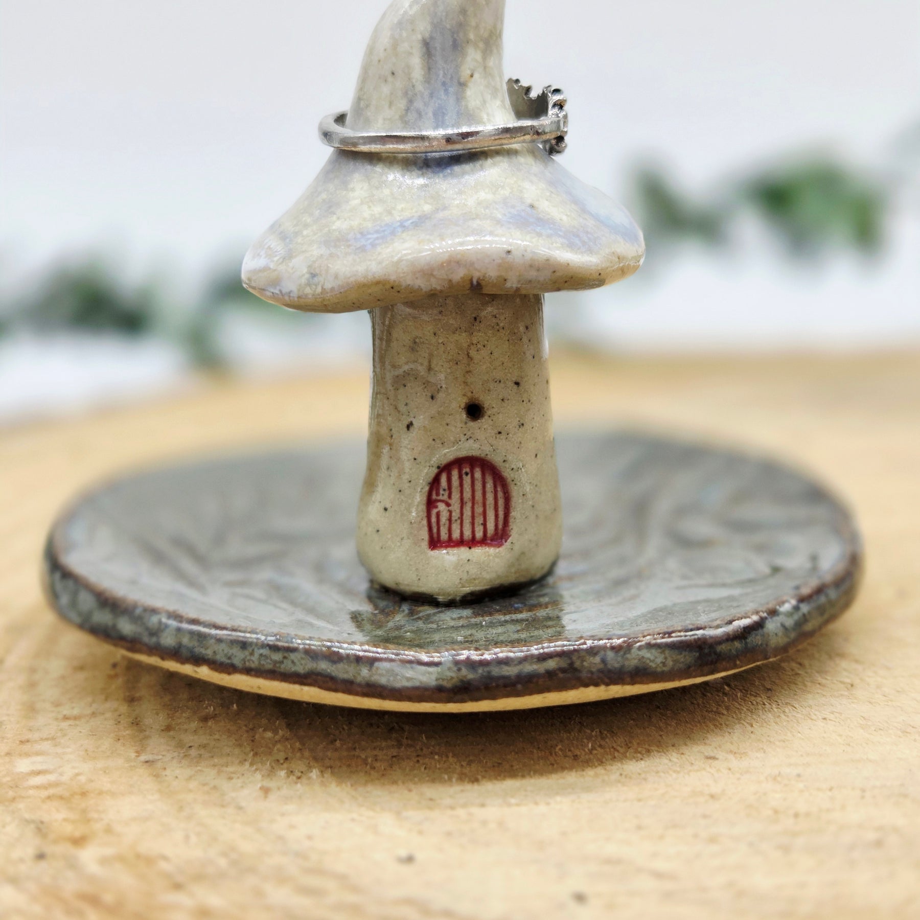 Toadstool Ring Dish Smoke and Moonlight