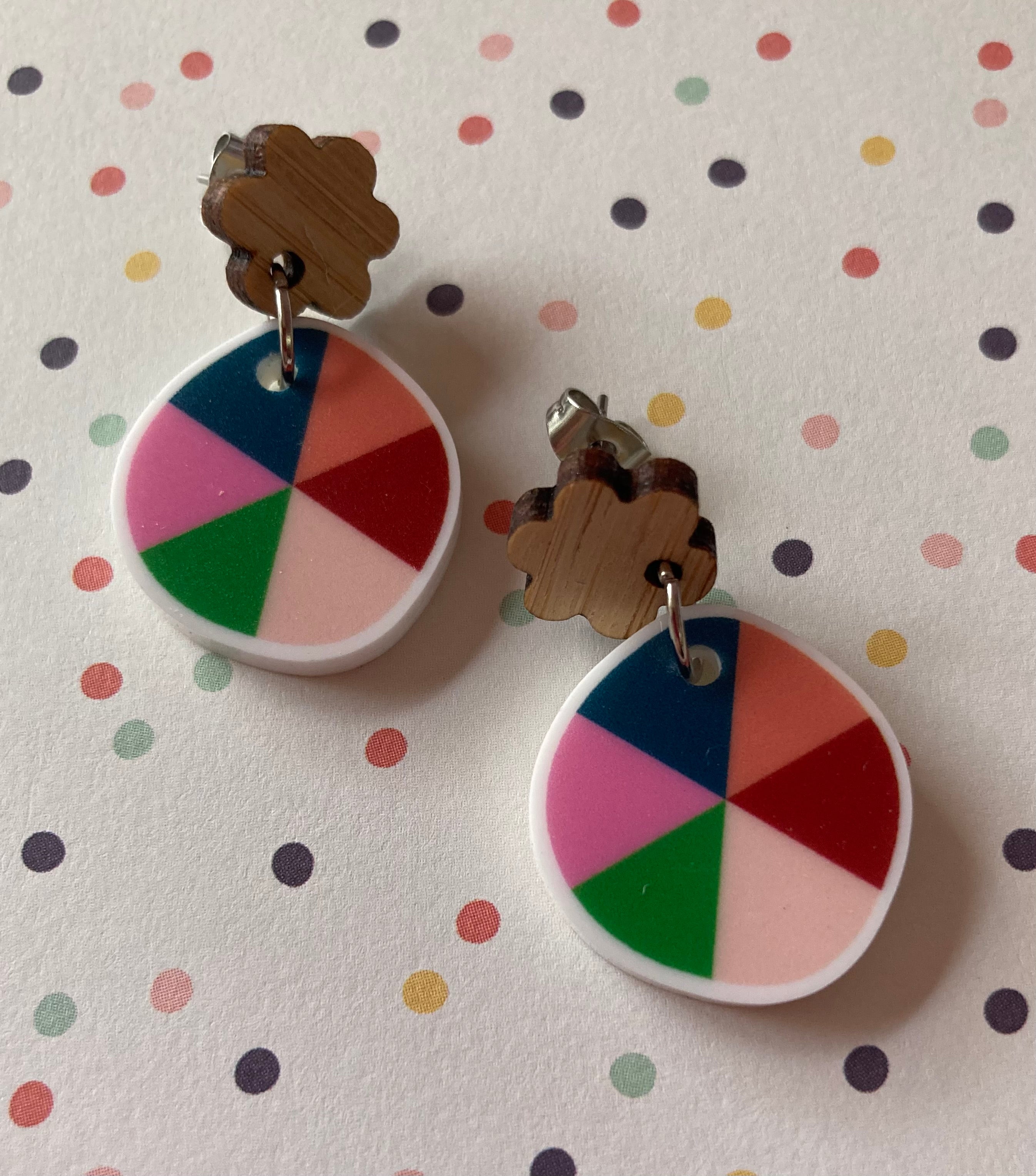 Small colored pie earrings