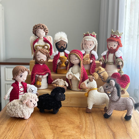 Heirloom Crochet Nativity | Limited Annual Commission | 13 Pieces
