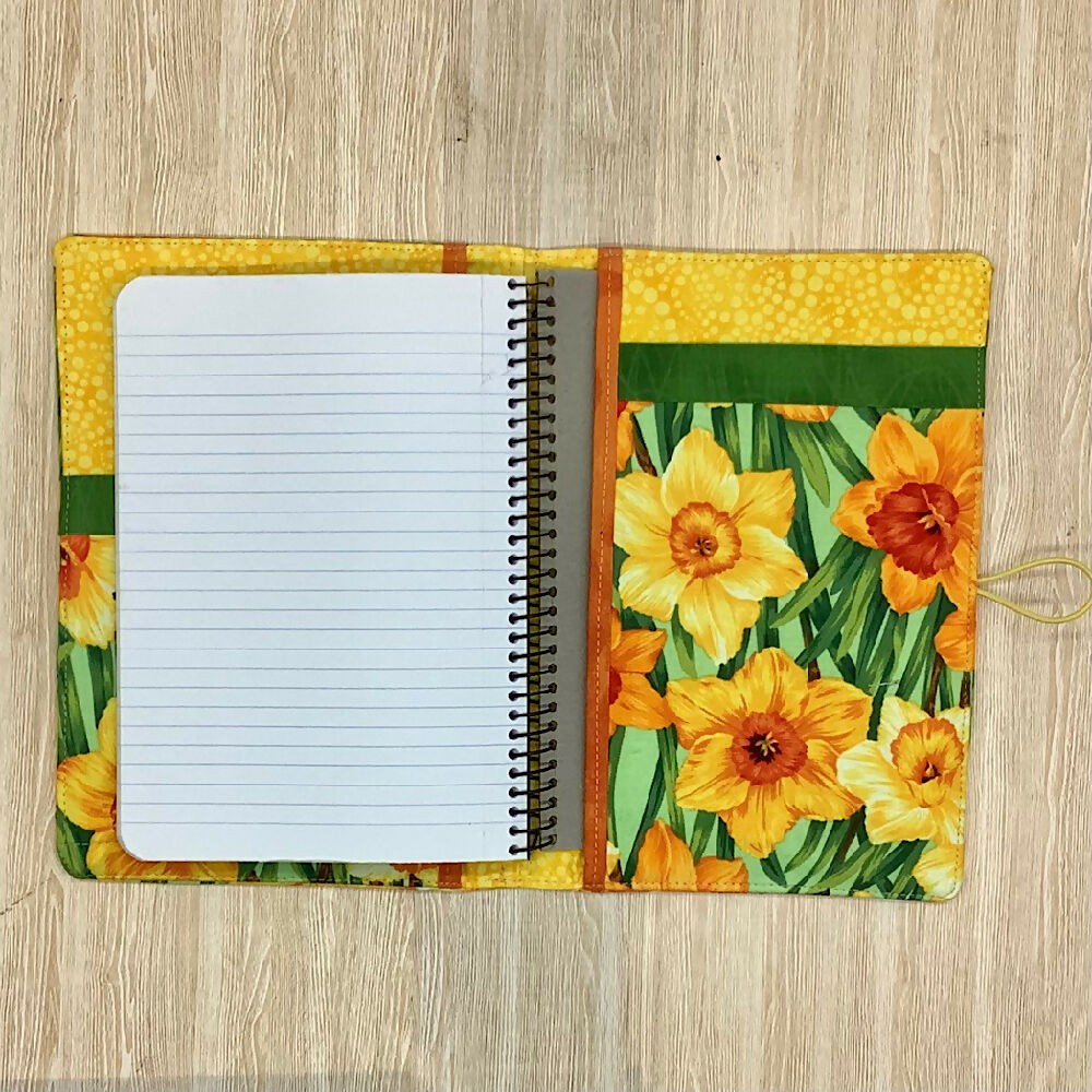 Daffodils refillable A5 fabric notebook cover gift set - Incl. book and pen.