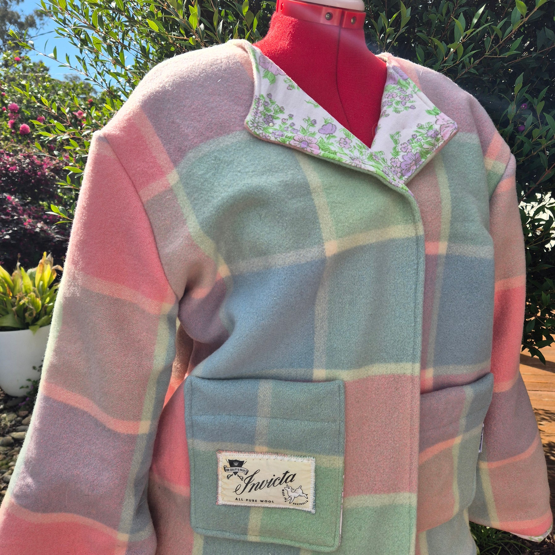 Upcycled woollen blanket jacket Pink size 14
